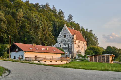 Gemeinde Hochburg-Ach Bezirk Braunau Schloss Wanghausen (Dirschl Johann) Österreich BR